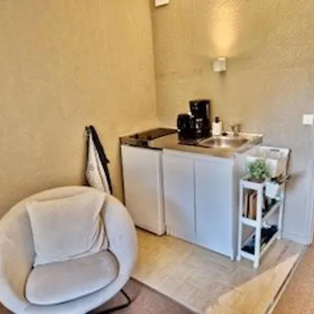 Appartement Studio Le Biot, 1 Piece, 4 Personnes - Fr-1-573-114 *